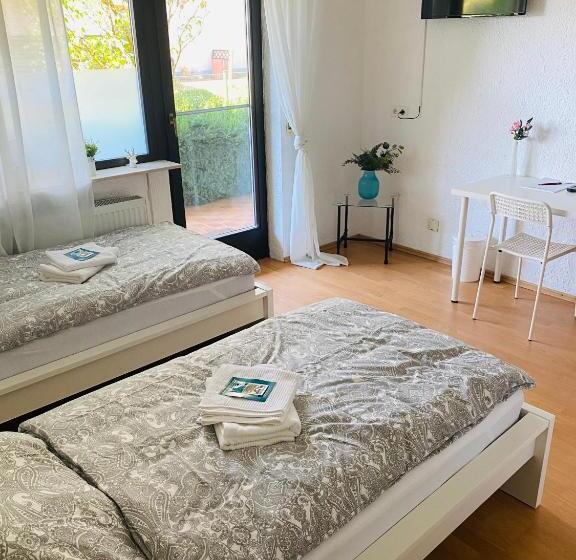 장애인을 위한 스탠다드 룸, Pension Platzhirsch