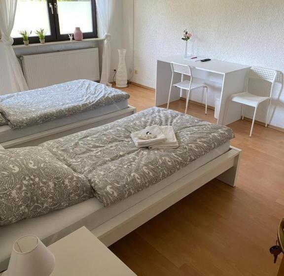 스탠다드 트리플 룸, Pension Platzhirsch