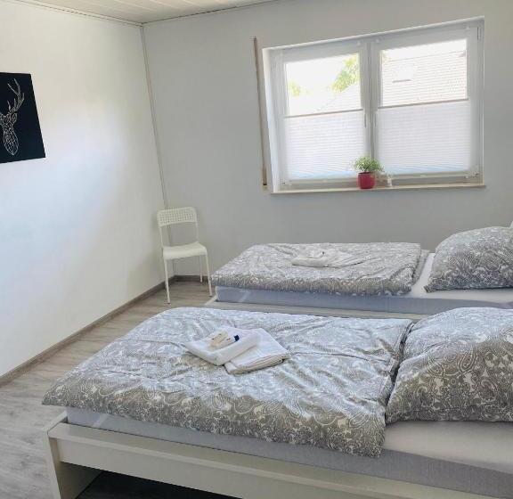 스탠다드 발코니 룸, Pension Platzhirsch