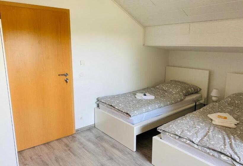 컴포트 트리플 룸, Pension Platzhirsch