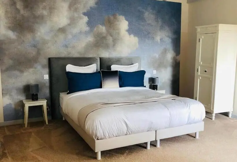 キングサイズベッドのスーペリアルーム, Demeure Du Porzou, Chambres D Hôtes De Charme Dans Demeure D Exception, Parc Paysager, Spa, Massages