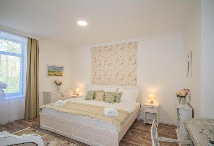Люкс 2 Спальни, Villa Bella