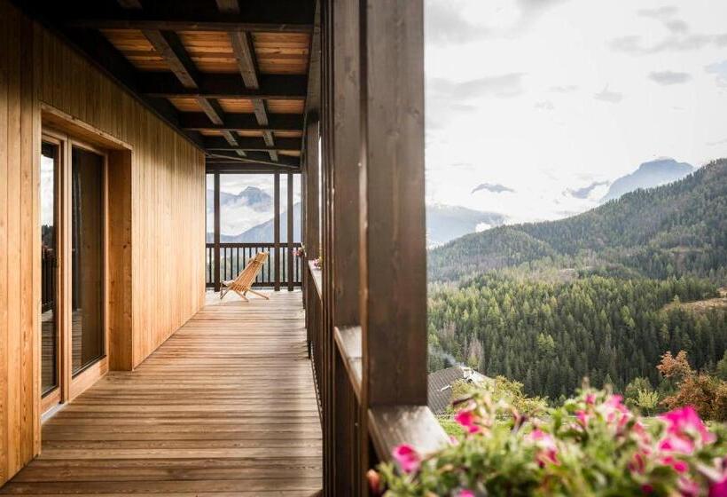 غرفة عائلية مطلّة علي الجبل, La Majun Fornellahof