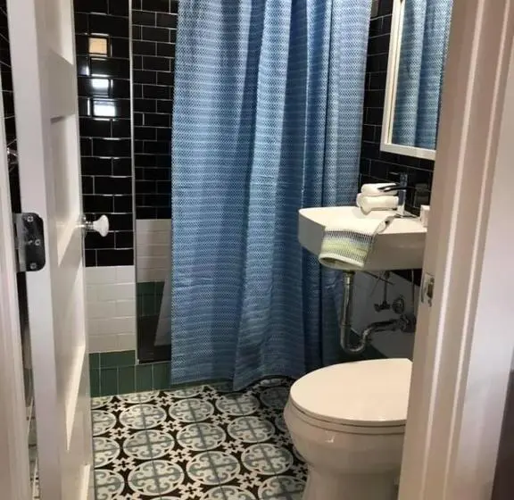 Deluxe-huone King-vuode, The Quarters At Pier450
