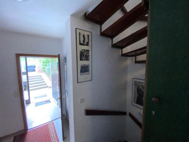 Апартаменты 1 Спальня с Балконом, Monteurswohnung Zimmerfrei Marktheidenfeld
