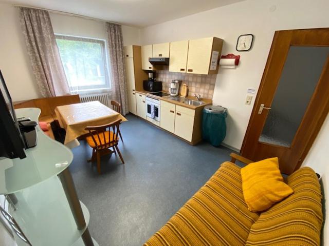 דירה בת חדר שינה 1 עם מרפסת, Monteurswohnung Zimmerfrei Marktheidenfeld