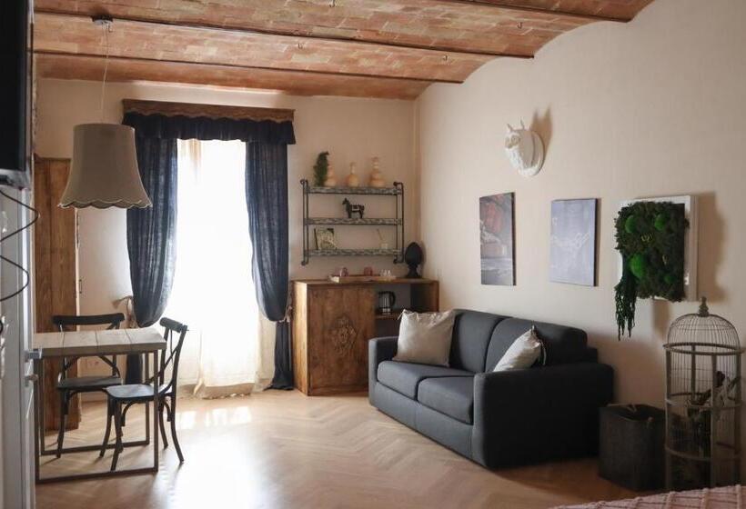 スタンダードルーム, B&b La Taccola