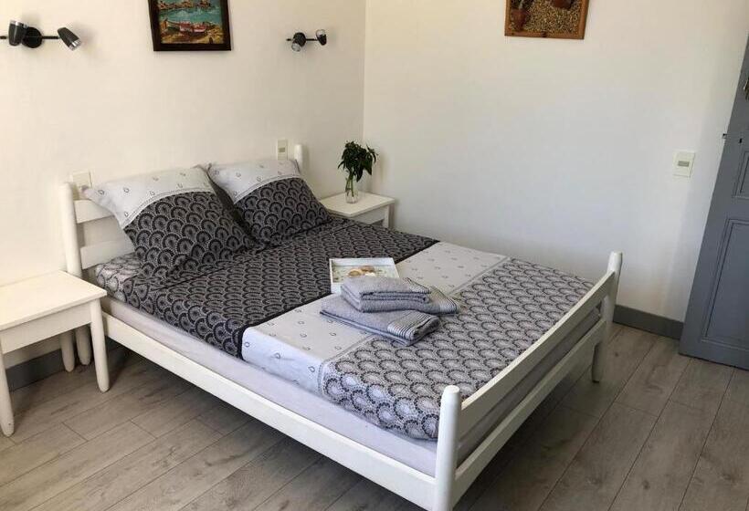 Номер Стандарт, Auberge Du Chêne