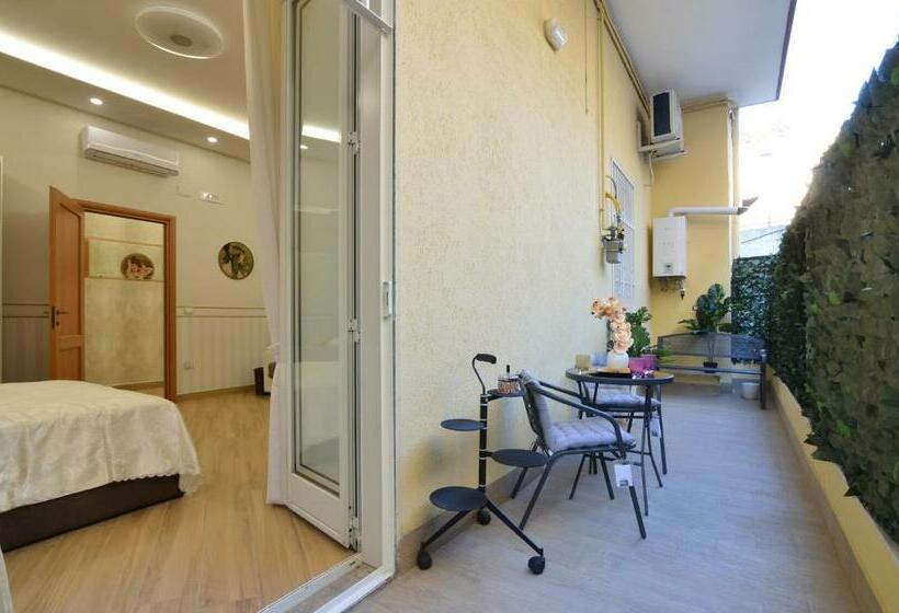 اتاق لوکس سه تخته, Caserta Deluxe Bis