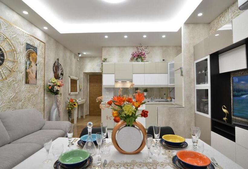 اتاق لوکس سه تخته, Caserta Deluxe Bis