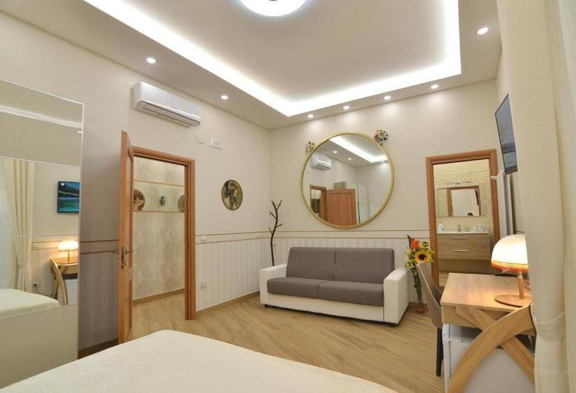 اتاق لوکس سه تخته, Caserta Deluxe Bis