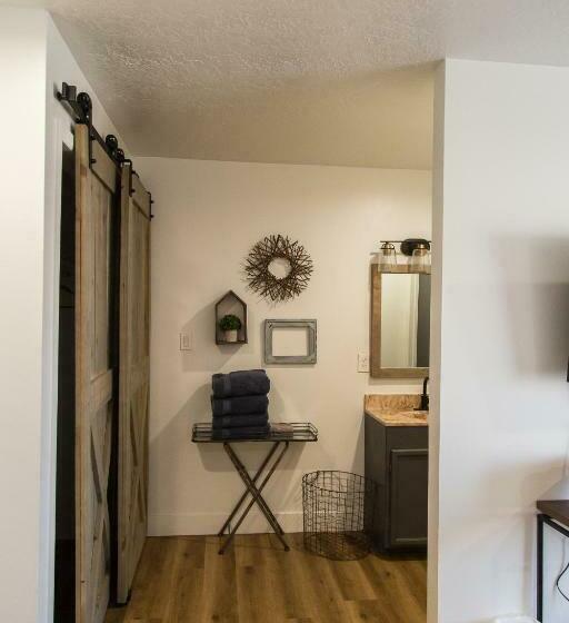 غرفة قياسية رباعية, Happy Trails Bnb