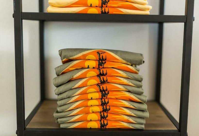 غرفة قياسية رباعية, Happy Trails Bnb