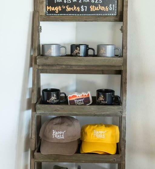 غرفة قياسية رباعية, Happy Trails Bnb