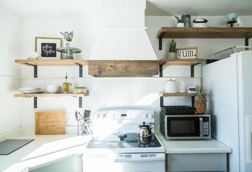 غرفة قياسية رباعية, Happy Trails Bnb