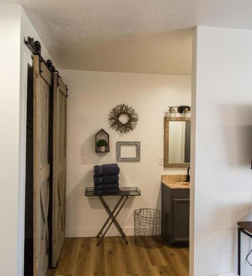 غرفة سوبيريور سرير كينج, Happy Trails Bnb