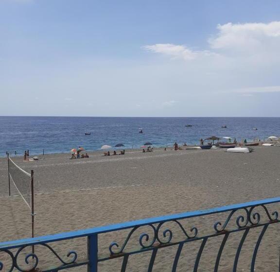 Standard Szoba King Size Bed, Mare Nostrum Luxury Suite