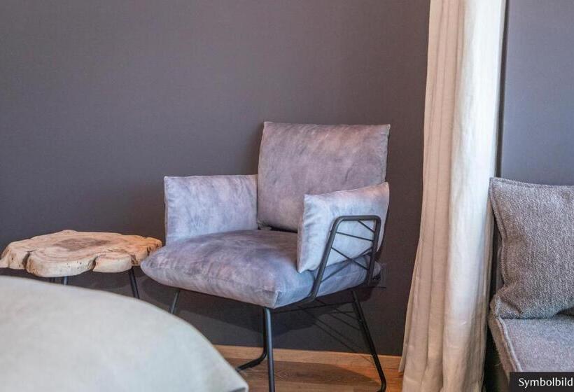 Номер Superior, Kraftalm