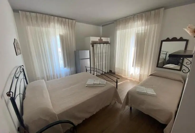 スタンダードトリプルルーム, La Casa Di Michele