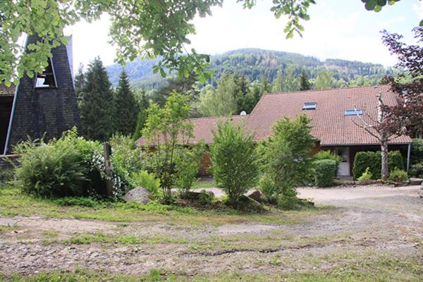 Номер Стандарт, Notre Dame Des Monts