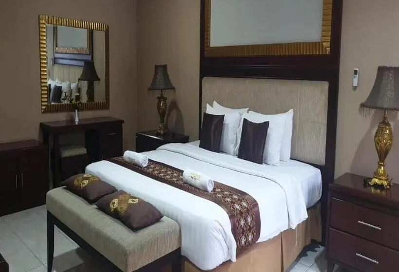 Family Room, Signature Mandala Kencana