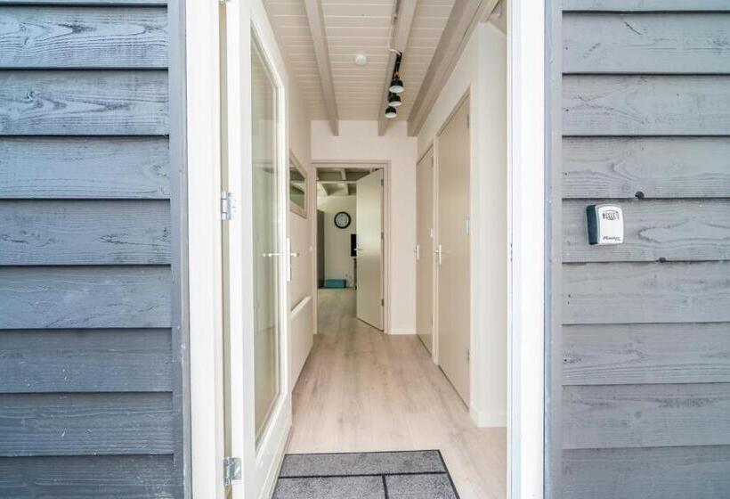 منزل غرفة نوم واحدة, Job Baster Huisje