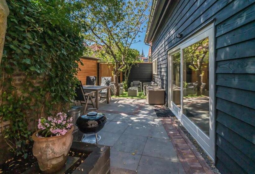 منزل غرفة نوم واحدة, Job Baster Huisje