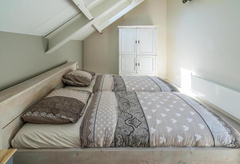 منزل غرفة نوم واحدة, Job Baster Huisje