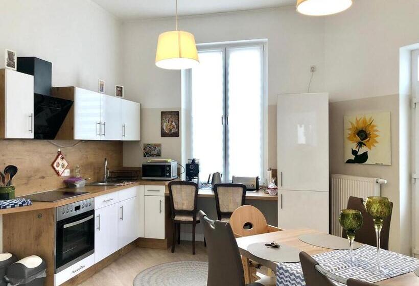 جناح, Villa Hanseart Lübeck   Privatzimmer In Zentraler Lage