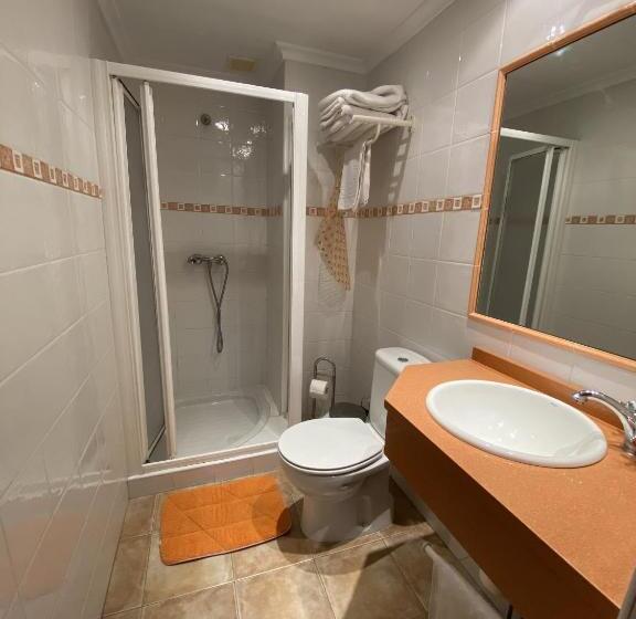 اتاق استاندارد چهار تخته, Posada De Seña