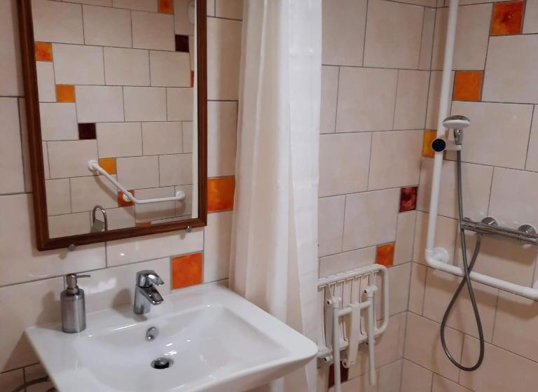 חדר סטנדרט, Hostel Le Diablotin