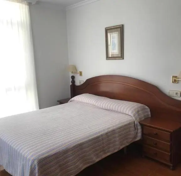 片側に海が見えるデラックスルーム, Hostal O Portiño