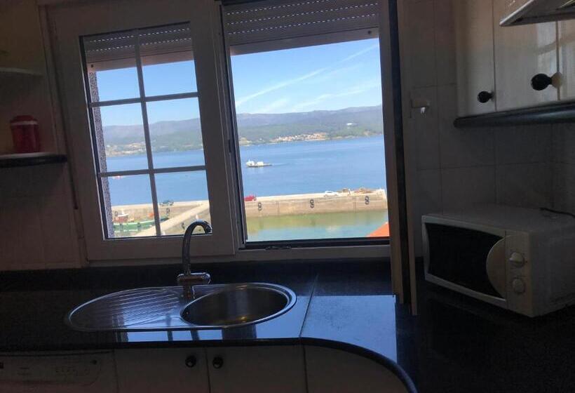 Апартаменты 1 Спальня Вид на Море, Hostal O Portiño
