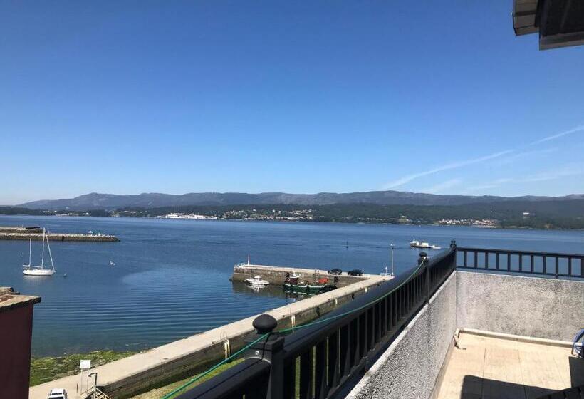 Апартаменты 1 Спальня Вид на Море, Hostal O Portiño