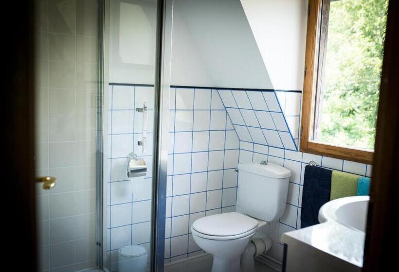 带花园景观的标准三人间, L Herbe Haute