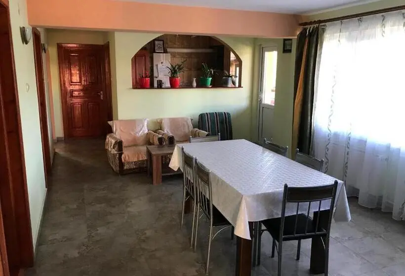 スタンダードルーム, Vila Cristina 2