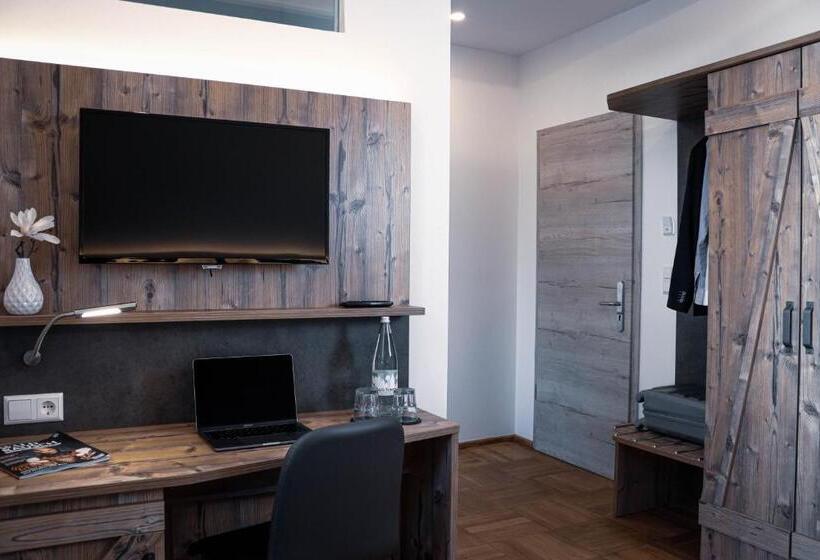 スーペリアールーム, Pension Heimat