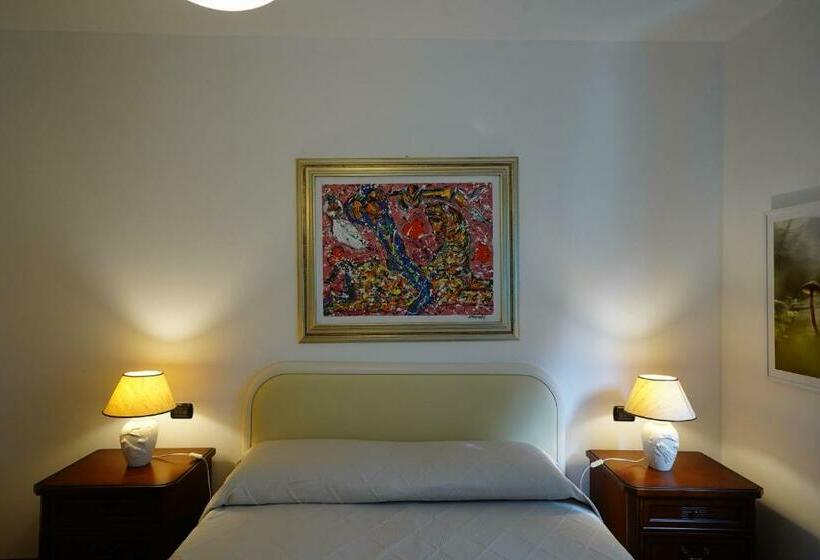 Quarto Deluxe, B & B Station69