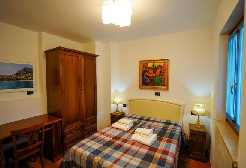 Quarto Estandar, B & B Station69
