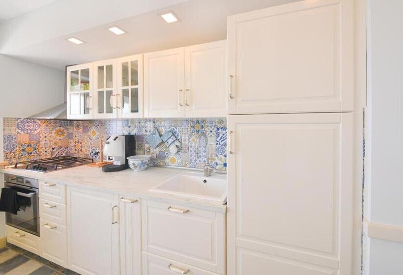 شقة غرفة نوم واحدة مزودة بشُرفة, Belgodere Di Mezzavia Apartments