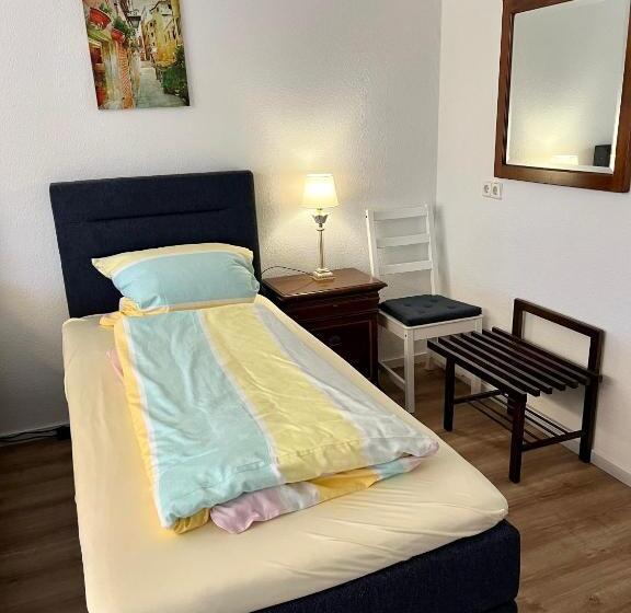 Quarto standart individual, Gästehaus Rheinstetten Forchheim
