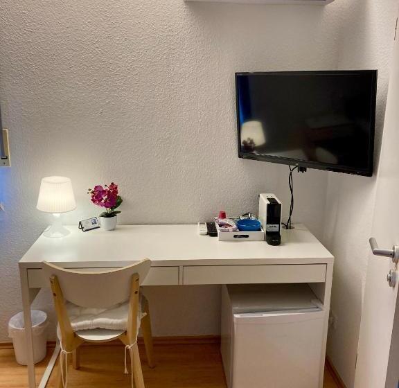 Quarto standard, Gästehaus Rheinstetten Forchheim