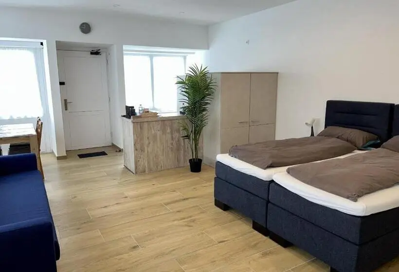 Huoneisto 1 Makuuhuone, Gästehaus Rheinstetten Forchheim