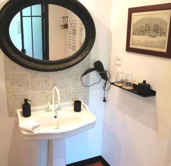 غرفة قياسية مطلّة علي الحديقة, La Maison Hilarion