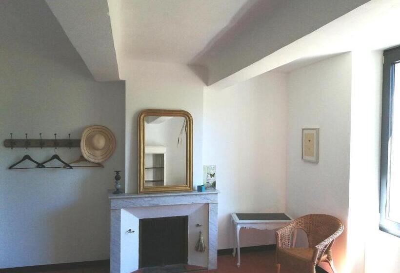 غرفة قياسية مطلّة علي الحديقة, La Maison Hilarion