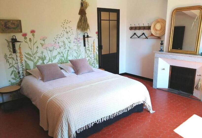 غرفة قياسية مطلّة علي الحديقة, La Maison Hilarion