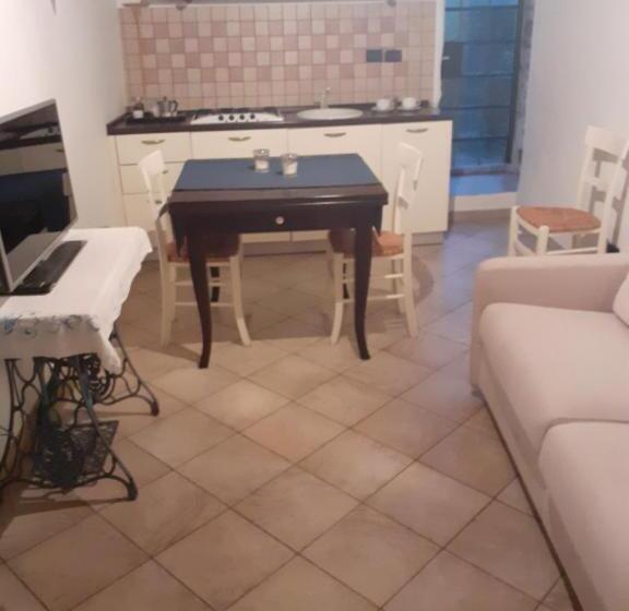 1ベッドルームアパートメント, Cà Tinola