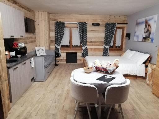 חדר משפתחתי סופריור, Fiocco Di Neve