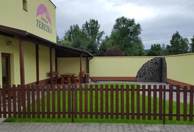 带露台的套间, Penzion Terezka