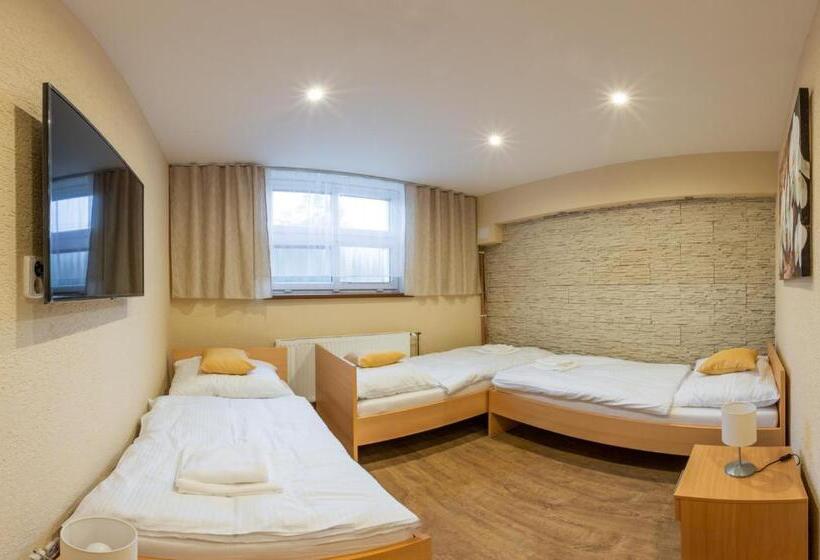 جناح مزود بتراس, Penzion Terezka